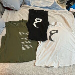 Zyia Graphic Sleeveless Tops in Black, White, and Green Size XXL